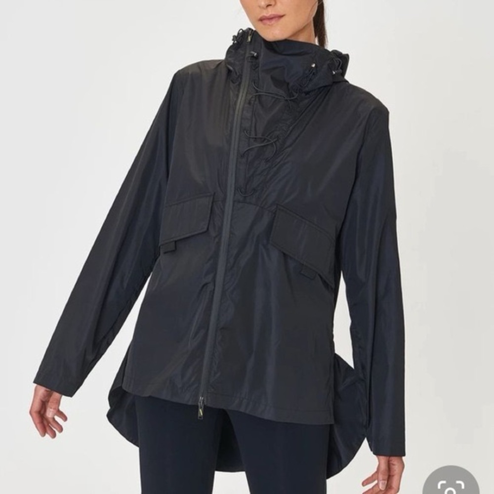 Sapopa Italian Activewear Packable Lace Up Windbreaker size Medium
